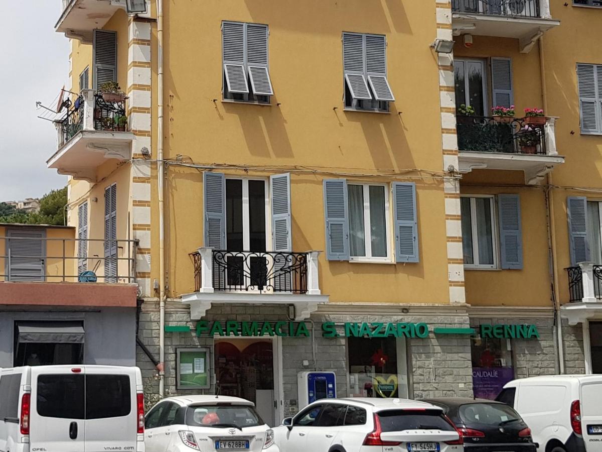 La Terrazza Apartment,A 50 Mt Dal Mare Варацце Экстерьер фото